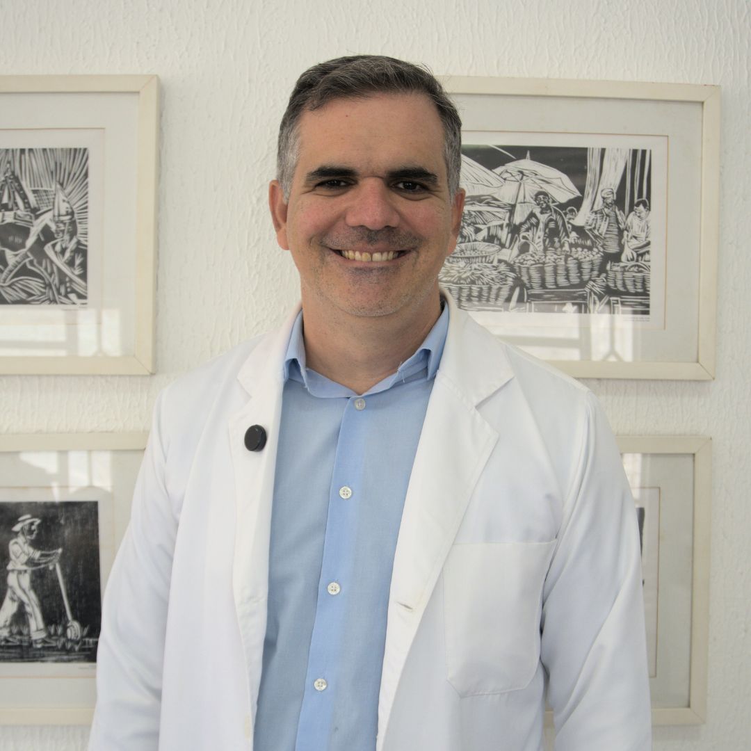 Dr. Alexis Galeno Matos